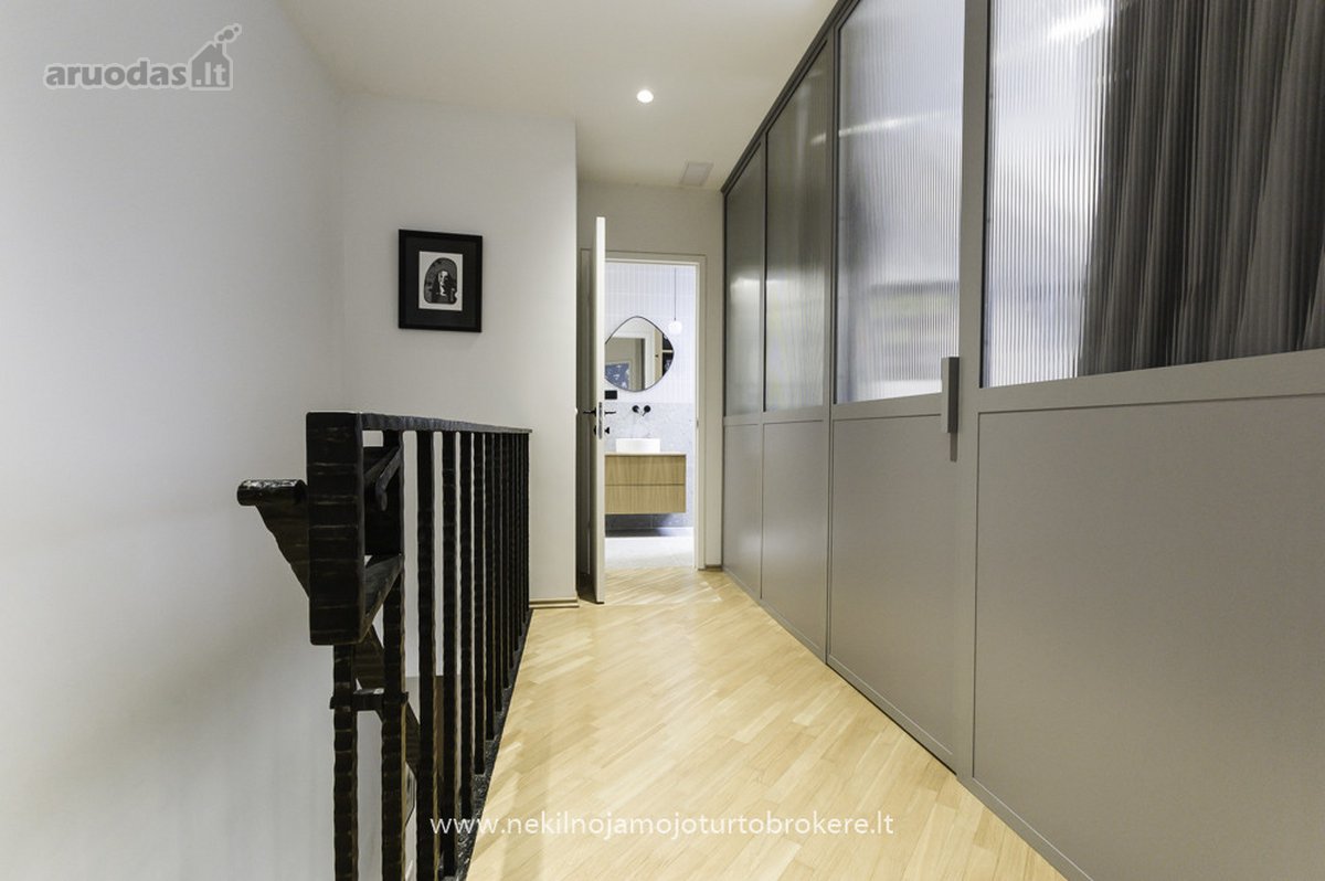 Parduodamas Erdvus 93,05 M² Keturių Kambarių - nuotraukos Nr. 31