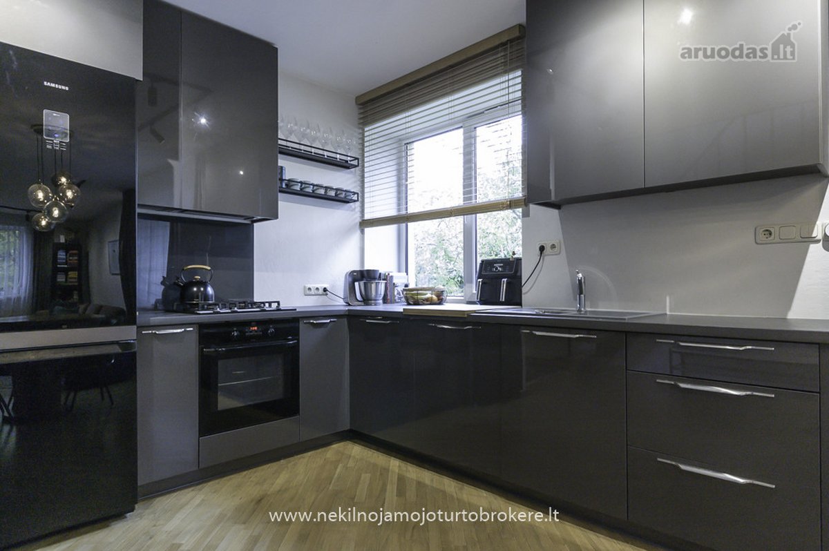 Parduodamas Erdvus 93,05 M² Keturių Kambarių - nuotraukos Nr. 5