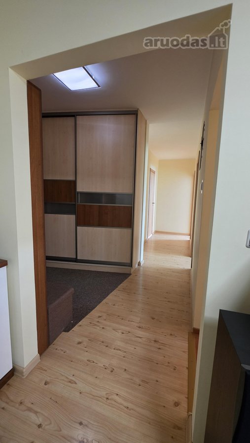 Išnuomojamas jaukus ir erdvus 3 kambarių butas. - nuotraukos Nr. 4