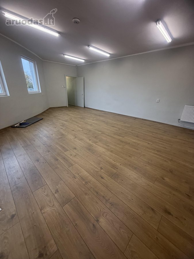 Išnuomojamos tvarkingos 40 m² komercinės - nuotraukos Nr. 7
