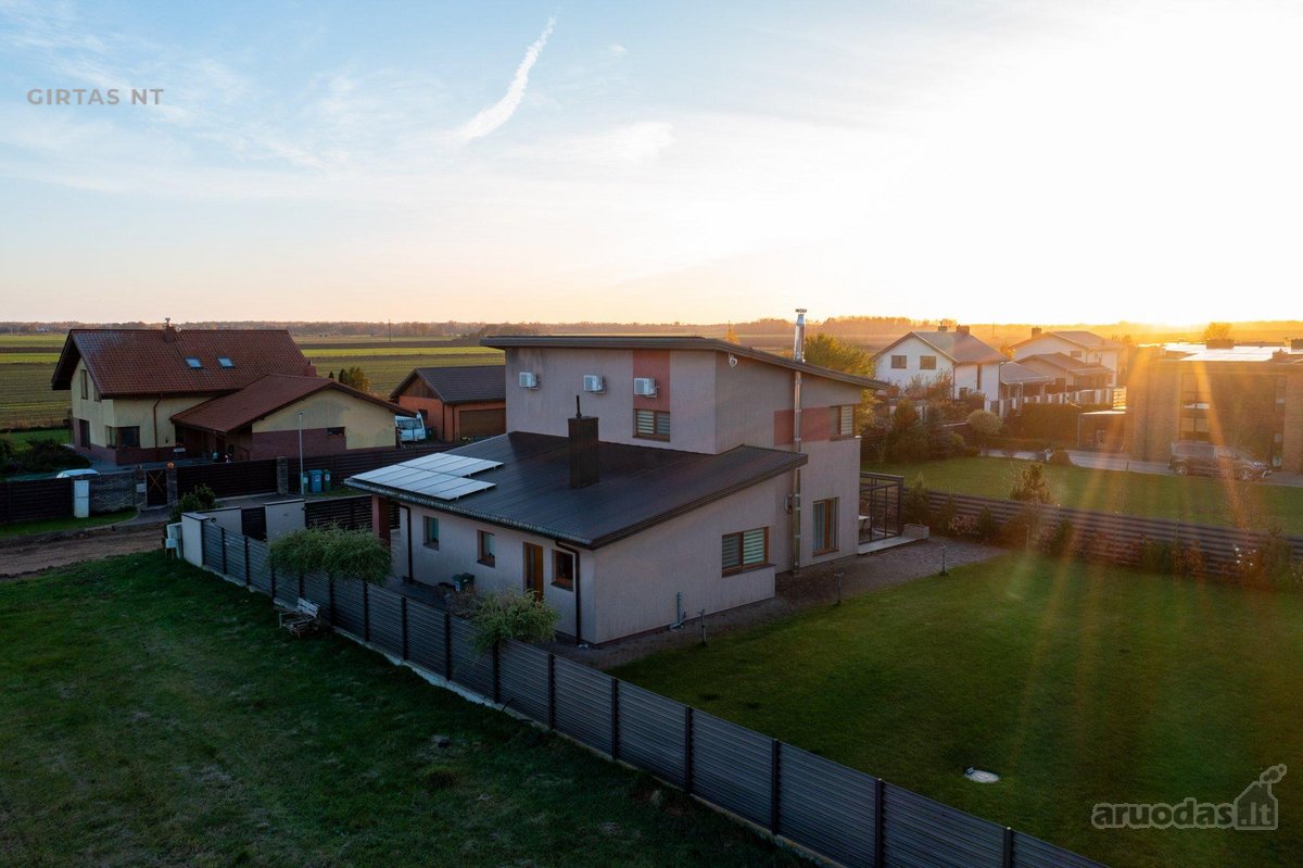 Įrengtas 180 m² namas Rokuose, 10,36 a sklype - nuotraukos Nr. 3
