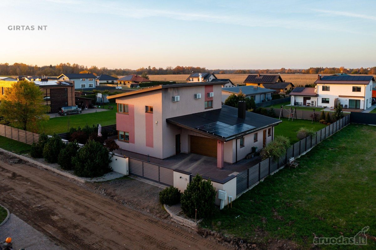 Įrengtas 180 m² namas Rokuose, 10,36 a sklype - nuotraukos Nr. 6