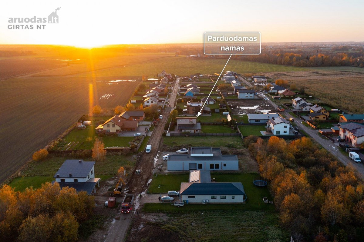 Įrengtas 180 m² namas Rokuose, 10,36 a sklype - nuotraukos Nr. 11