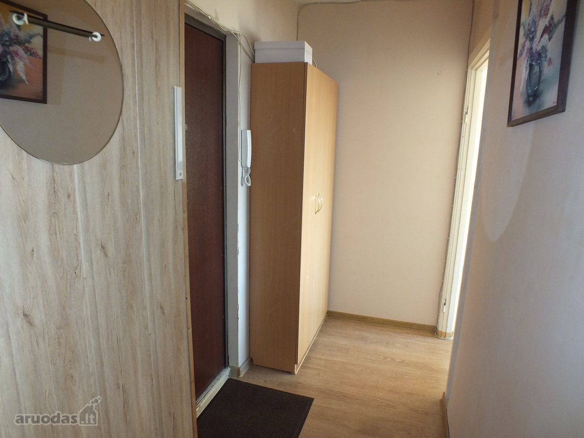 2 k. butas Tulpių g. namas dalinai renovuotas - nuotraukos Nr. 10