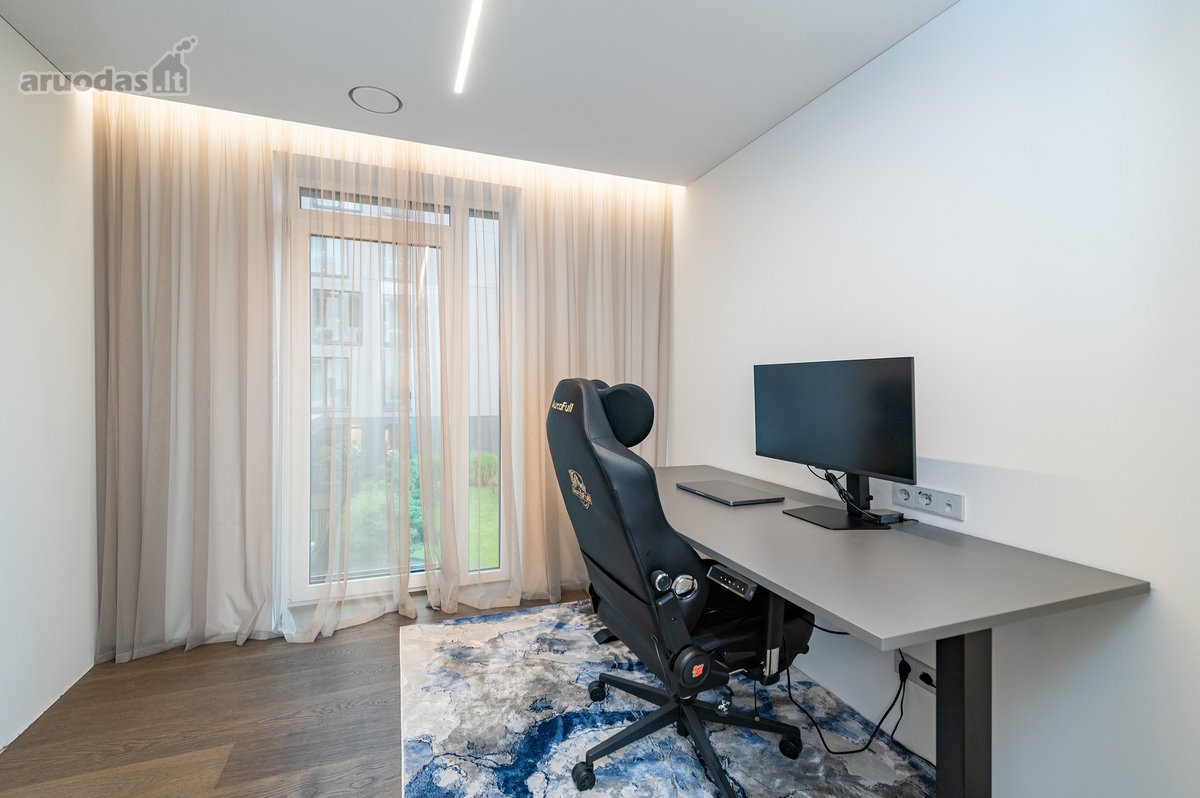 Parduodamas moderniai įrengtas 3-jų kambarių - nuotraukos Nr. 20