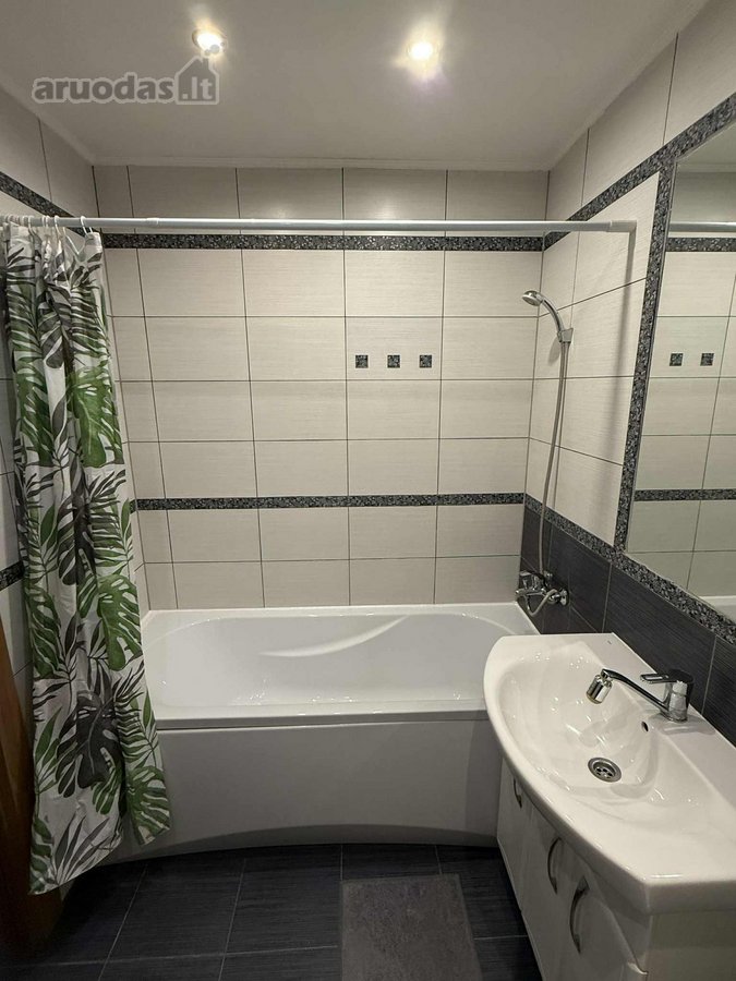 Išnuomojamas jaukus ir šiltas dviejų kambarių - nuotraukos Nr. 7