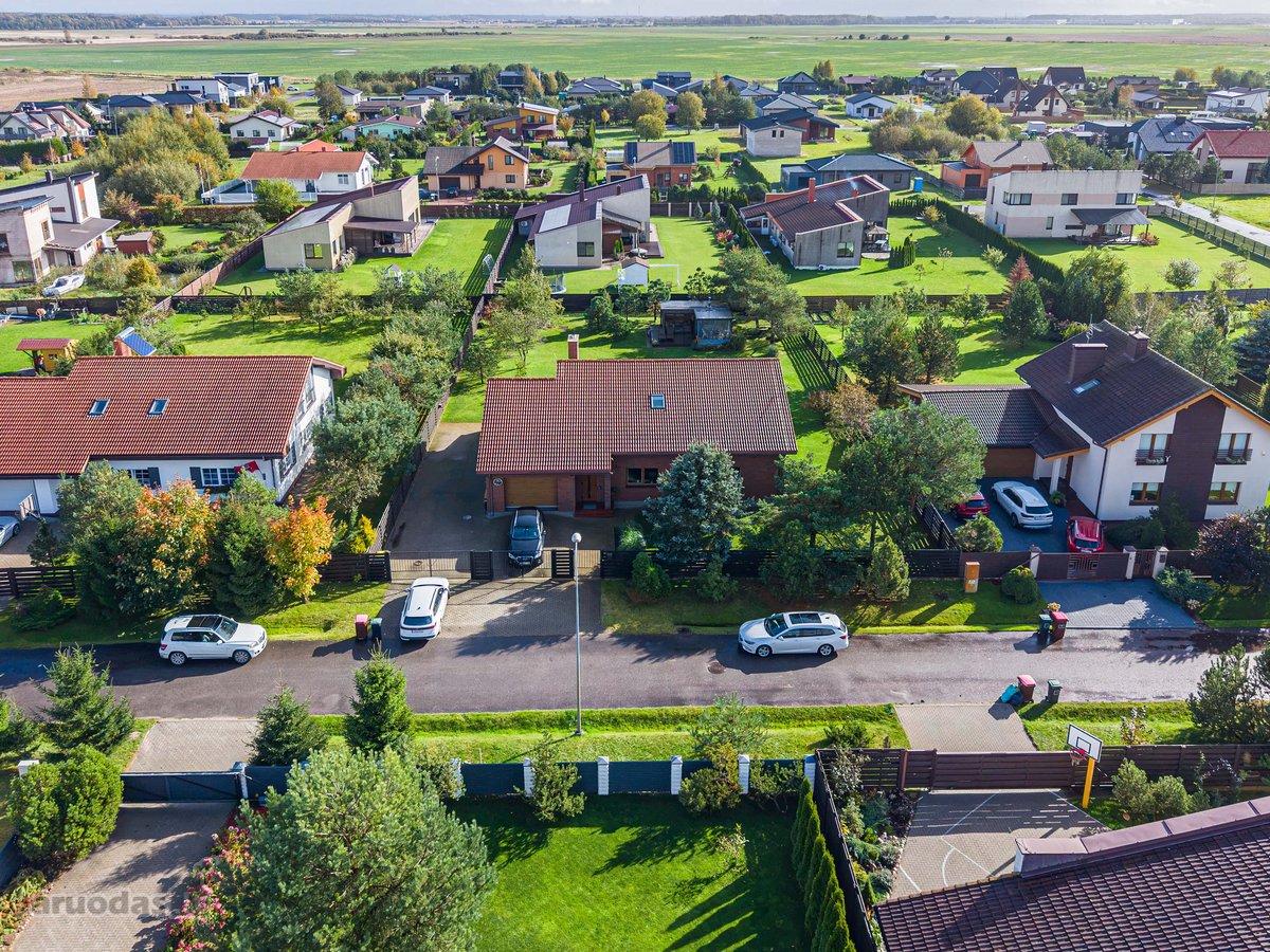Erdvus Namas Su Pirtimi, Saulės Elektrine Ir - nuotraukos Nr. 51