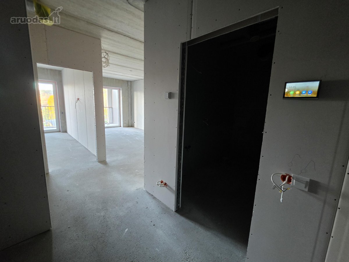 Parduodamas 52 kv. m. dalinai įrengtas 2 - nuotraukos Nr. 4