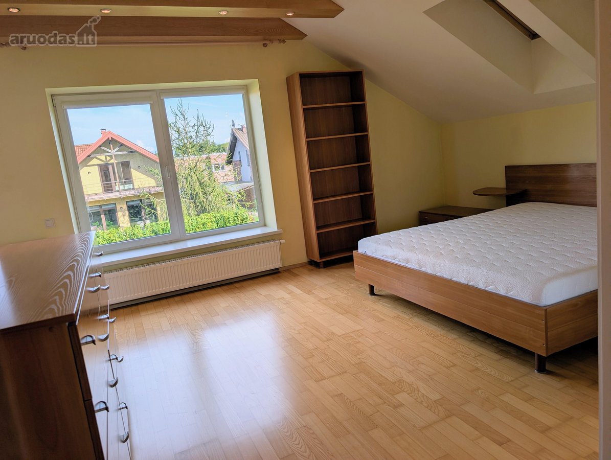 Išnuomojamas jaukus 200 m2 namas visai šalia - nuotraukos Nr. 31