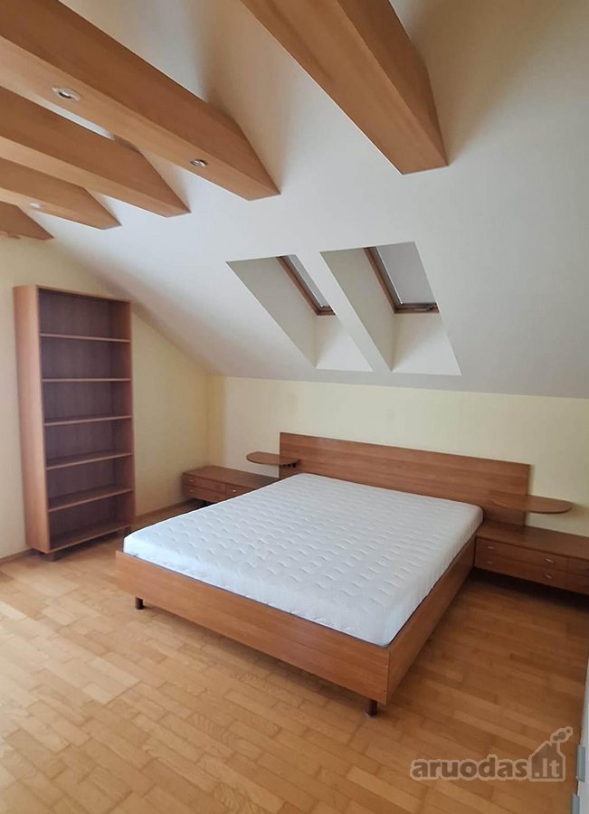 Išnuomojamas jaukus 200 m2 namas visai šalia - nuotraukos Nr. 30