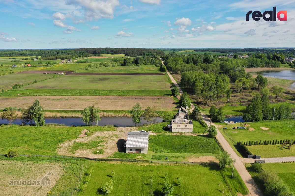 Parduodamas didelis, beveik 1 ha namų valdos - nuotraukos Nr. 3