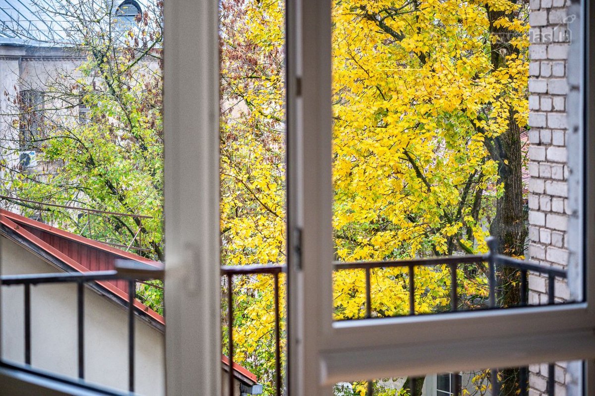 Stilingas, saulėtas ir ypač jaukus 4 kambarių - nuotraukos Nr. 13