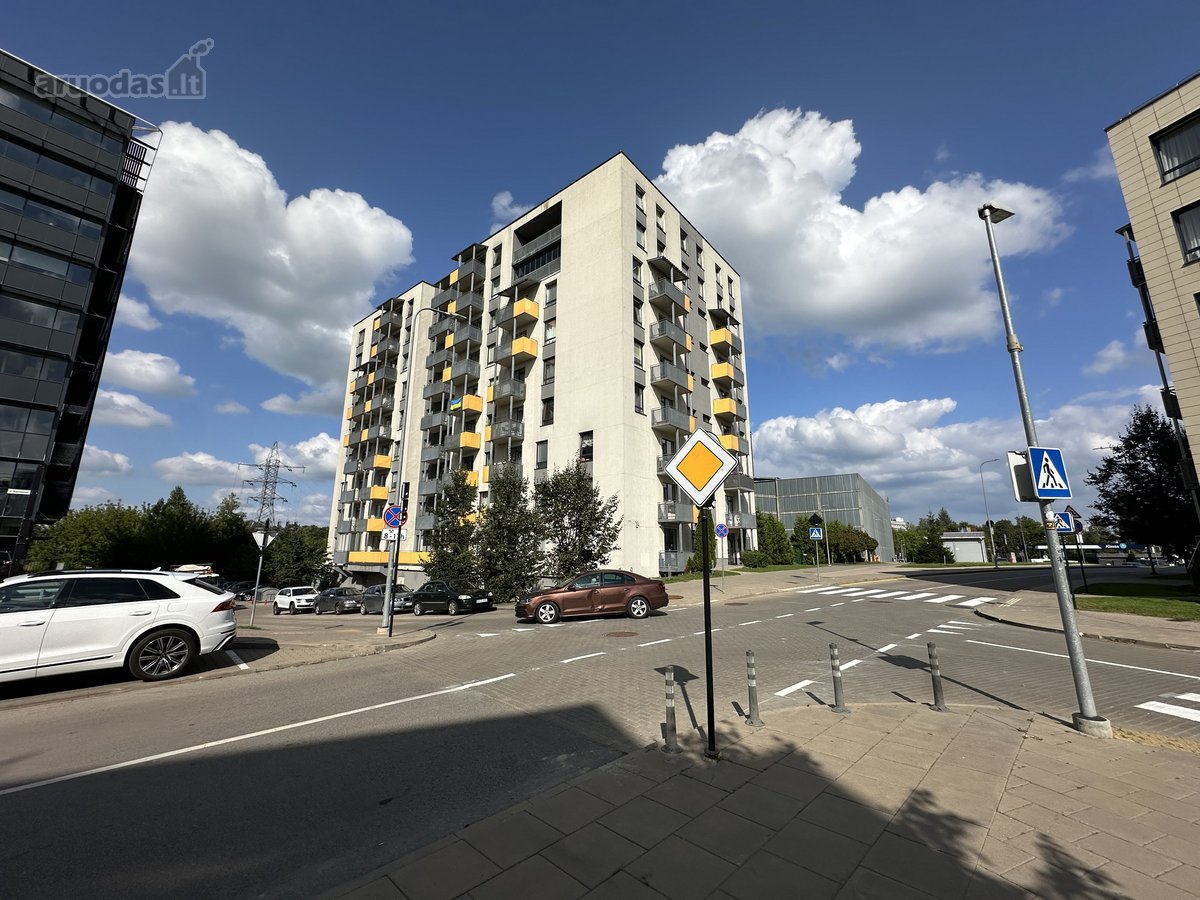 Parduodamos Dvi Požeminės Automobilių - nuotraukos Nr. 2