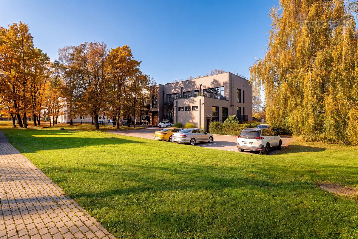 Parduodamas Erdvus Ir Šviesus Trijų Lygių - nuotraukos Nr. 23