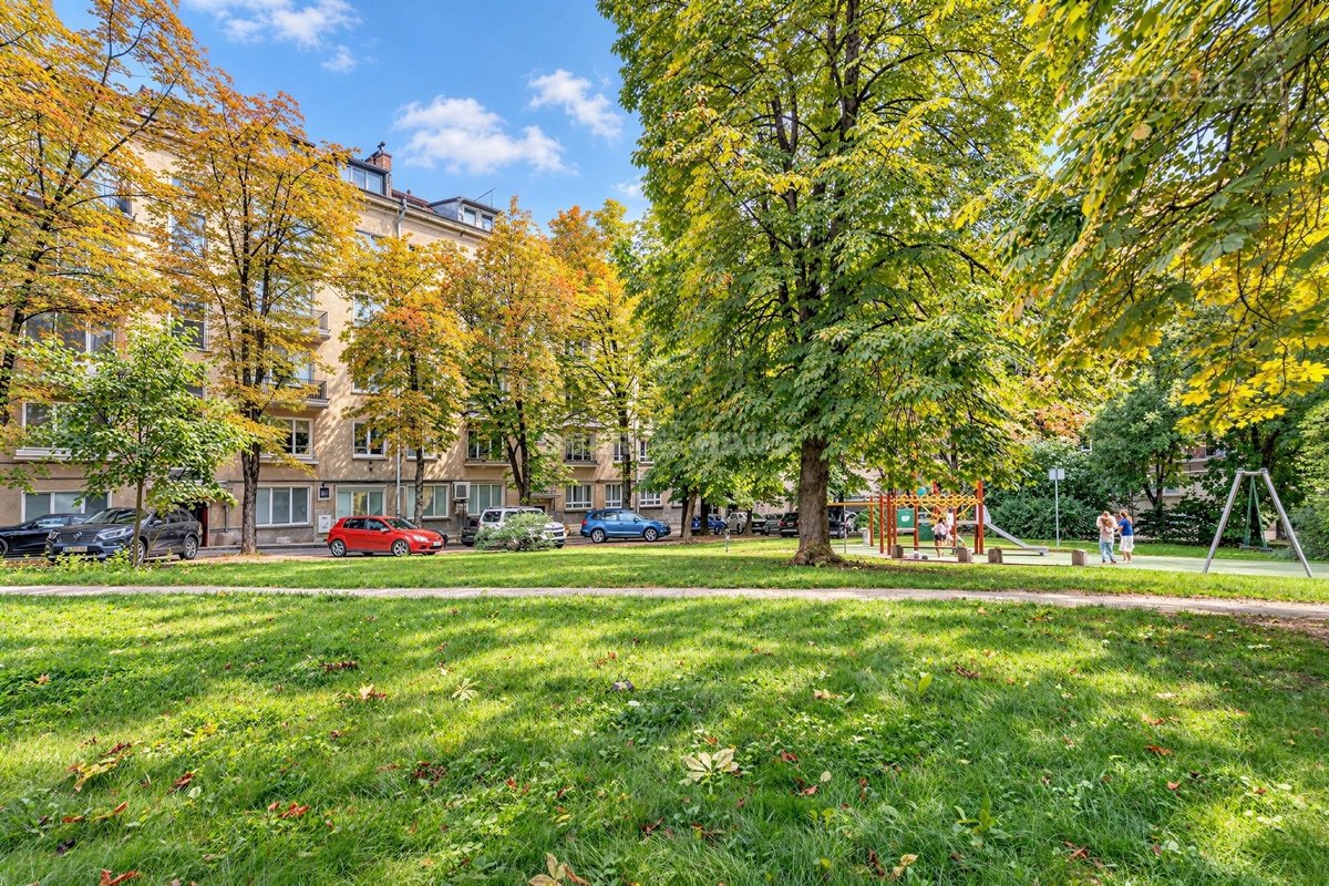 Išnuomojamas erdvus ir šviesus 3 kambarių, 77 - nuotraukos Nr. 14