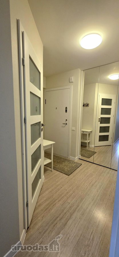 Nuomojamas dviejų kambarių butas renovuotame - nuotraukos Nr. 23