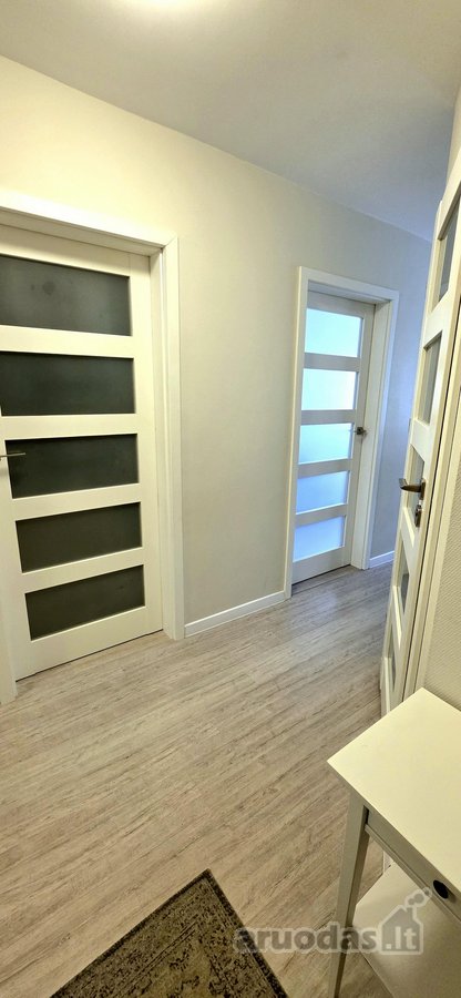 Nuomojamas dviejų kambarių butas renovuotame - nuotraukos Nr. 27