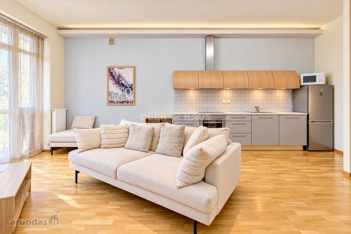 Išnuomojamas 3 kambarių, 91 m² butas su - nuotraukos Nr. 2