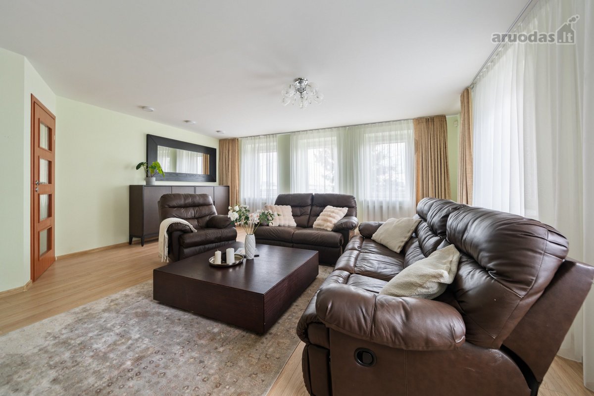 Parduodamas labai geros būklės 193,46 m² - nuotraukos Nr. 4