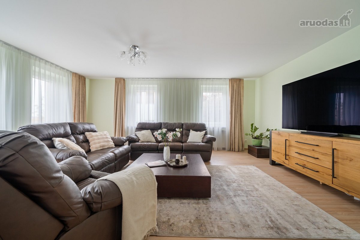 Parduodamas labai geros būklės 193,46 m² - nuotraukos Nr. 6