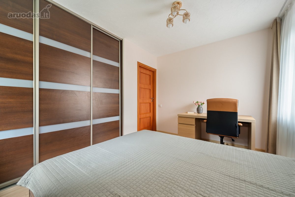 Parduodamas labai geros būklės 193,46 m² - nuotraukos Nr. 16