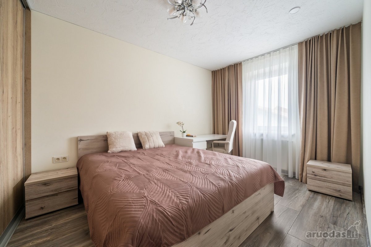 Parduodamas labai geros būklės 193,46 m² - nuotraukos Nr. 17