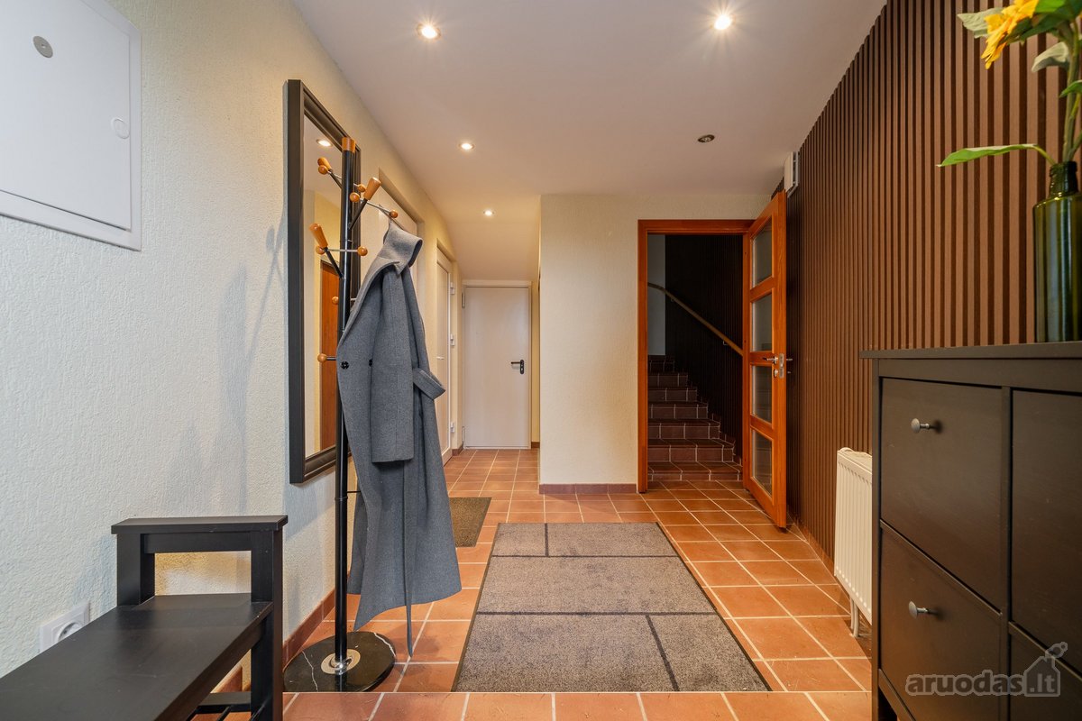 Parduodamas labai geros būklės 193,46 m² - nuotraukos Nr. 28