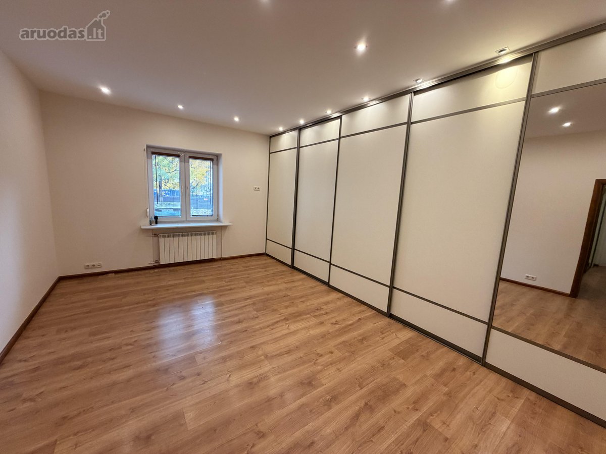 Erdvus, šviesus 3 kambarių Klaipėdos centre, - nuotraukos Nr. 11