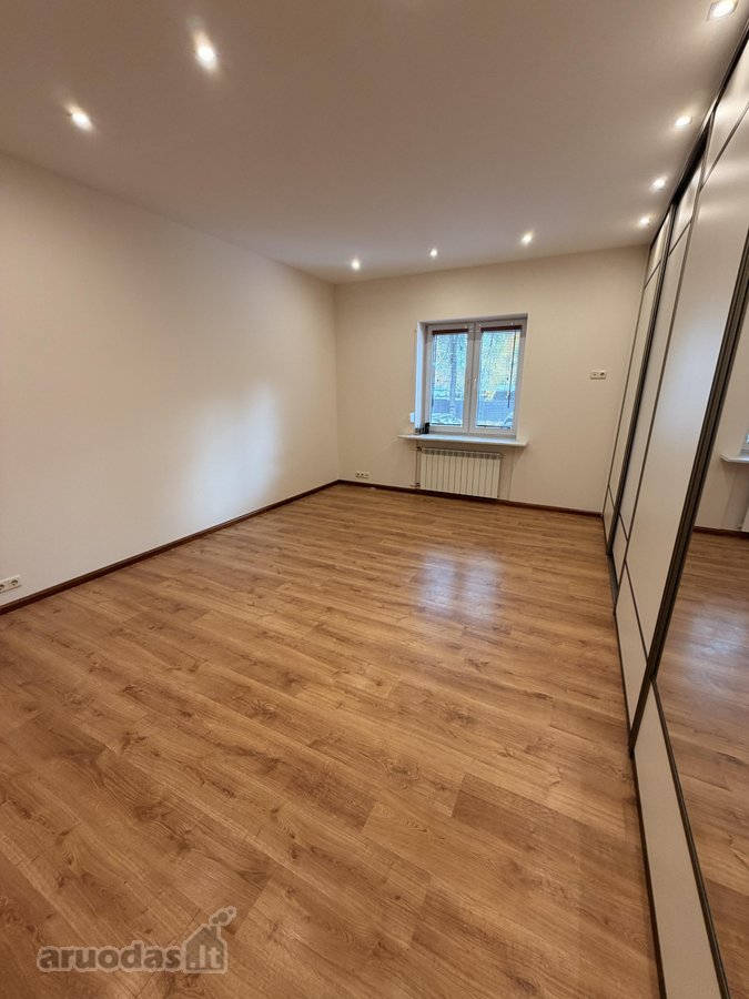Erdvus, šviesus 3 kambarių Klaipėdos centre, - nuotraukos Nr. 12