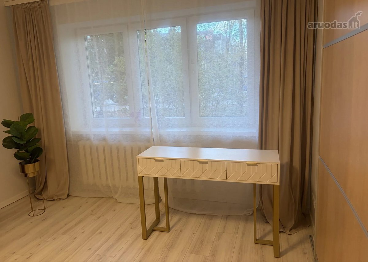 Suremontuotas 2 Kambarių Butas Taikos - nuotraukos Nr. 3