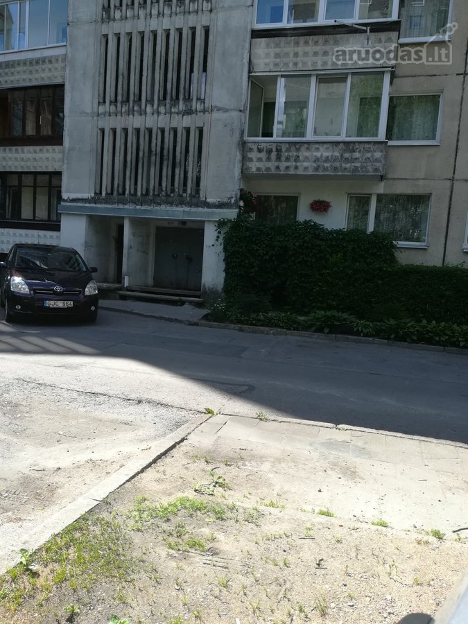 Nuo rugpjūčio pradžios išnuomojamas 3