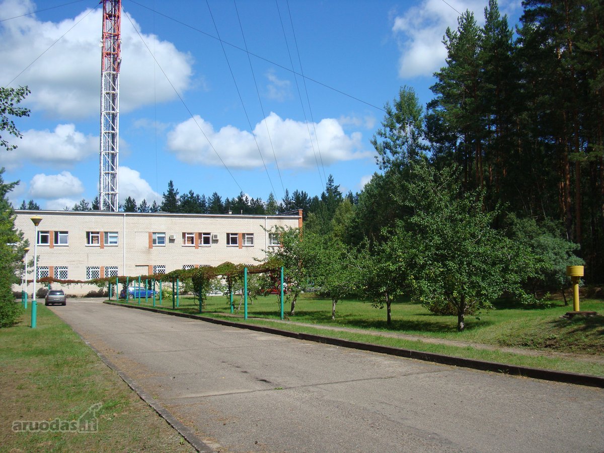 Parduodama 747,48 kv. m ploto Negyvenamoji