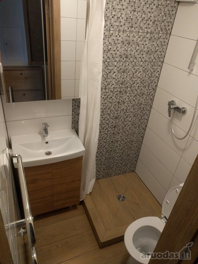 Butas yra šiltas, nenugyventas, langai į - nuotraukos Nr. 6