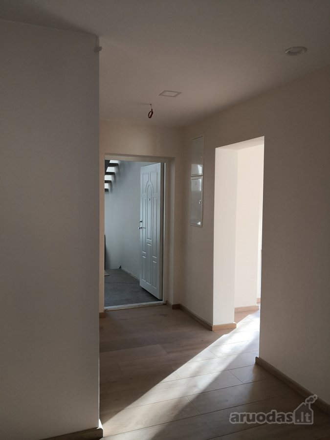Nuomojamas suremontuotas pirmas aukštas - nuotraukos Nr. 2