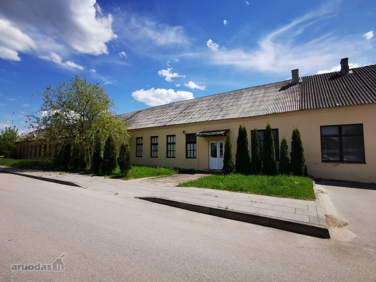 Parduodamas pastatų kompleksas: