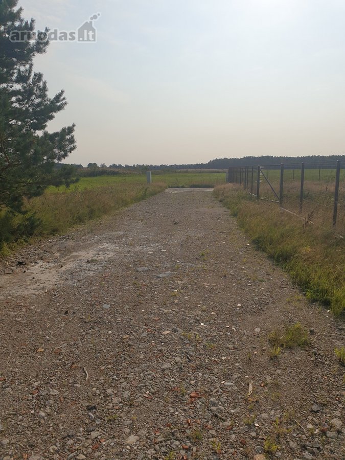 Parduodamas 18 arų, gyvenamosios paskirties