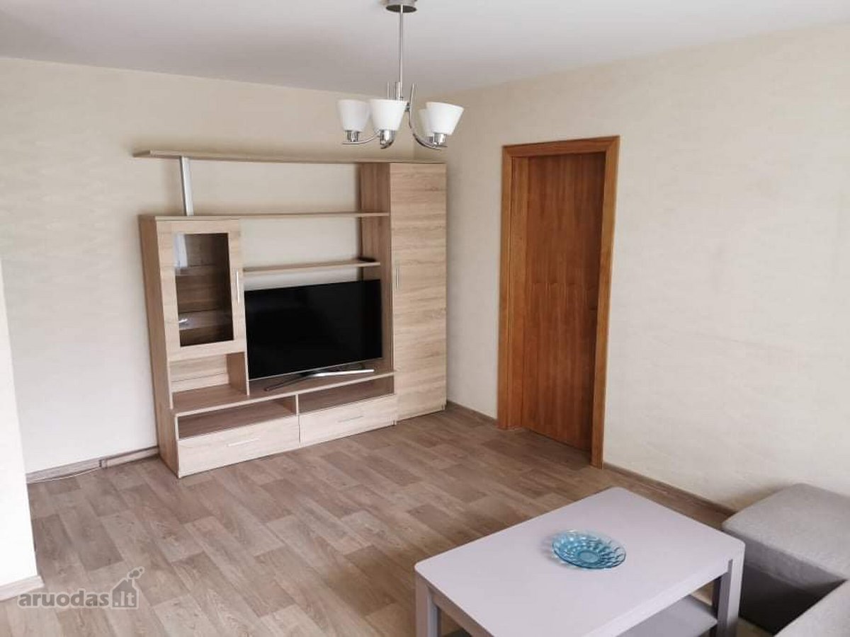 Labai žalioje Vilniaus miesto dalyje, netoli