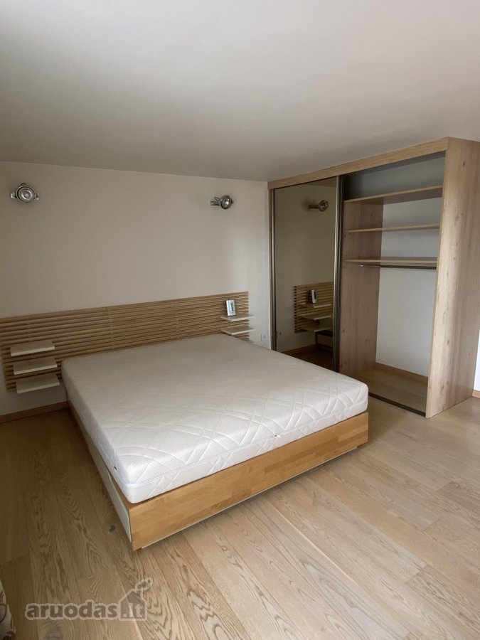 Išnuomojamas erdvus, įrengtas 3 kambarių - nuotraukos Nr. 8