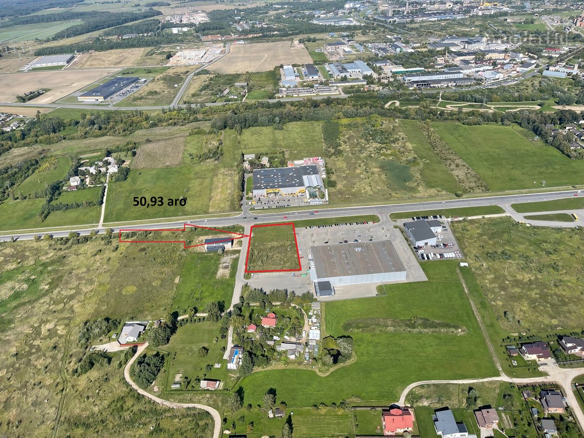 Parduodamas komercinės paskirties žemės