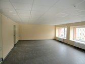 Pačiame Telšių miesto centre prie Prekybos