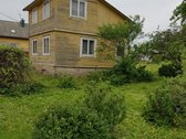 Sodo namas su ūkiniu pastatu. Vandentiekis -
