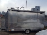 Išnuomojami du prekybiniai vagonėliai. Abu