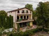 Antakalnyje Parduodamas Trijų Aukštų Mūrinis 