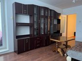 Nuomojamas erdvus (43m2) šiltas su dideliu - nuotraukos Nr. 2