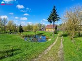 Parduodamas gyvenamasis namas su žemės sklypų