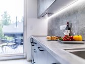 Parduodamas moderniai įrengtas, šviesus ir - nuotraukos Nr. 16