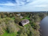 Parduodamas dviejų pastatų kompleksas su