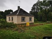 15 arų Sklypas su namu ribojasi viena