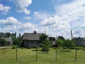 Namas pastatytas šalia miško, ramioje vietoje