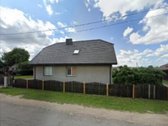 Namas turi didelį ir erdvų kiemą. Nuomojamas - nuotraukos Nr. 2